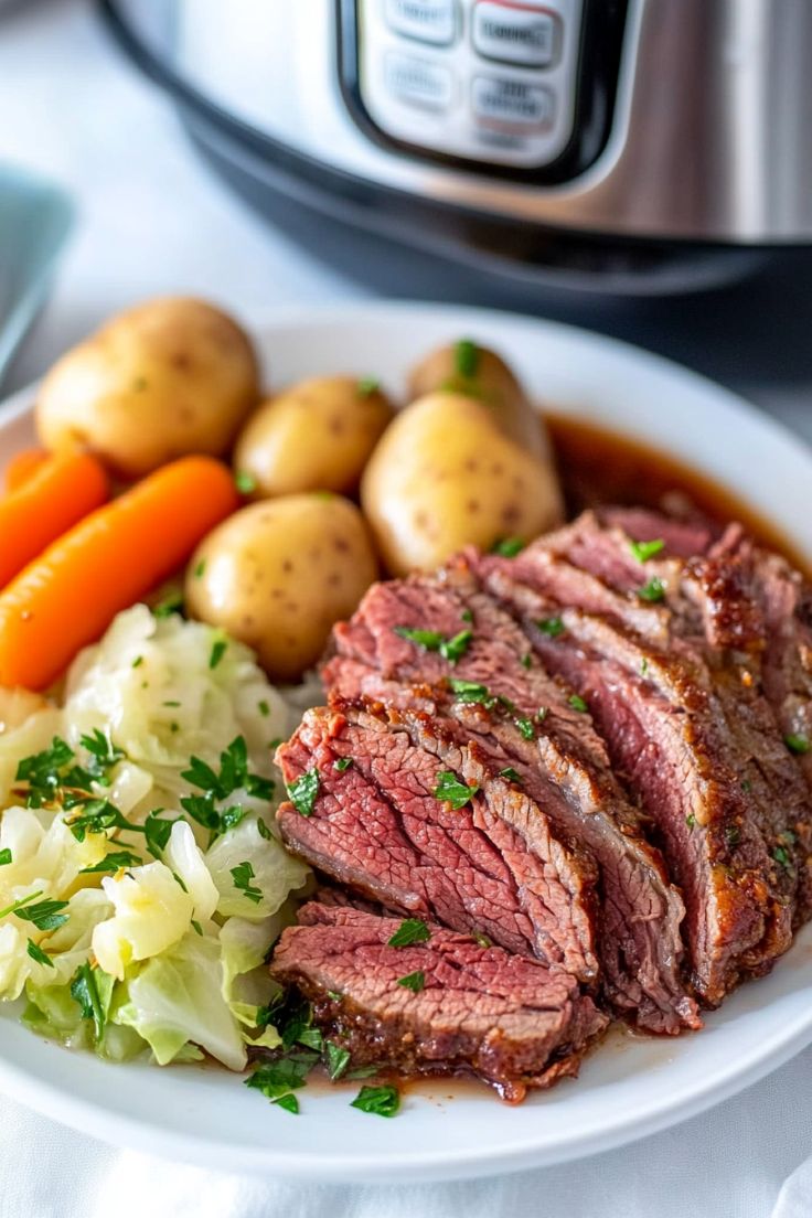 Slow Cooker Corned Beef and Cabbage