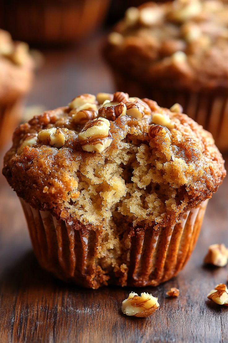 Moist Banana Muffins with Streusel Topping