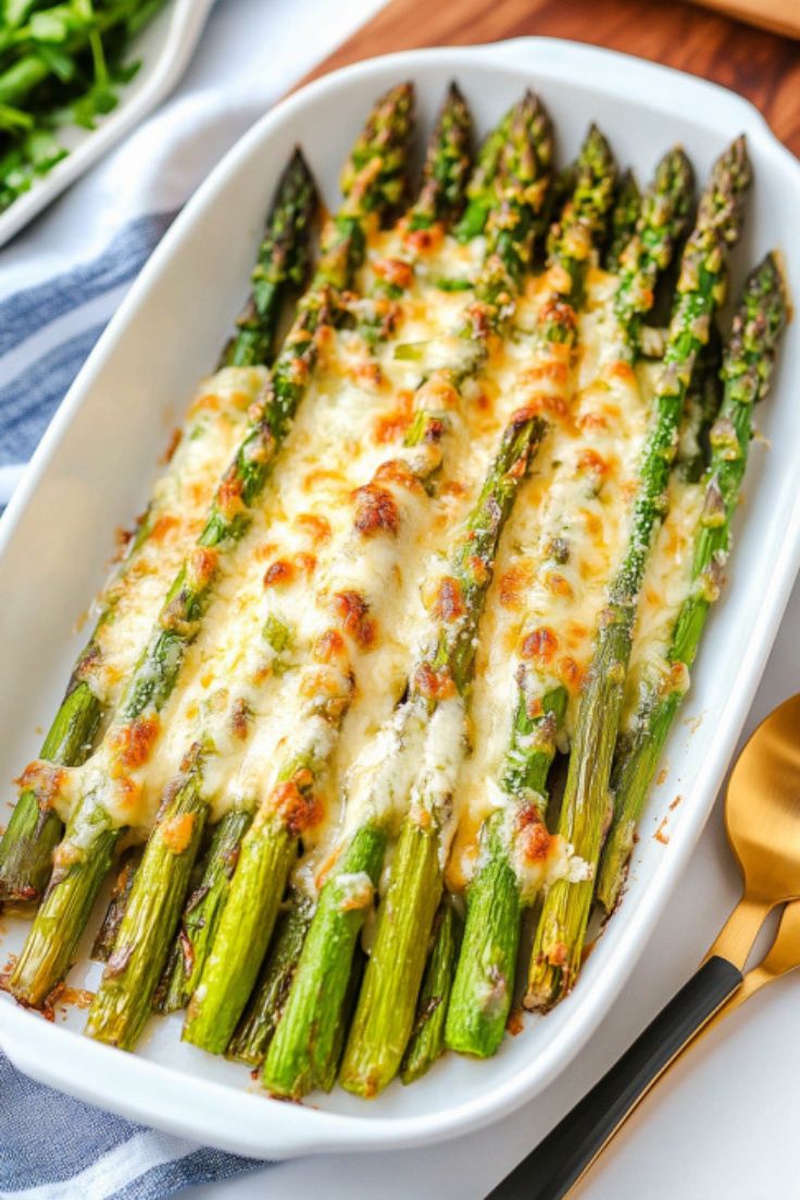 Cheesy Garlic Roasted Asparagus