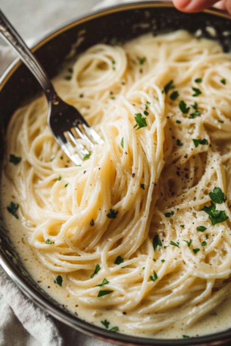 One-Pan Garlic Parmesan Pasta One-Pan Garlic Parmesan Pasta