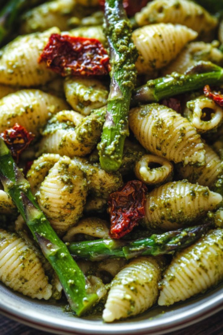 Pesto Pasta with Tomatoes and Roasted Asparagus