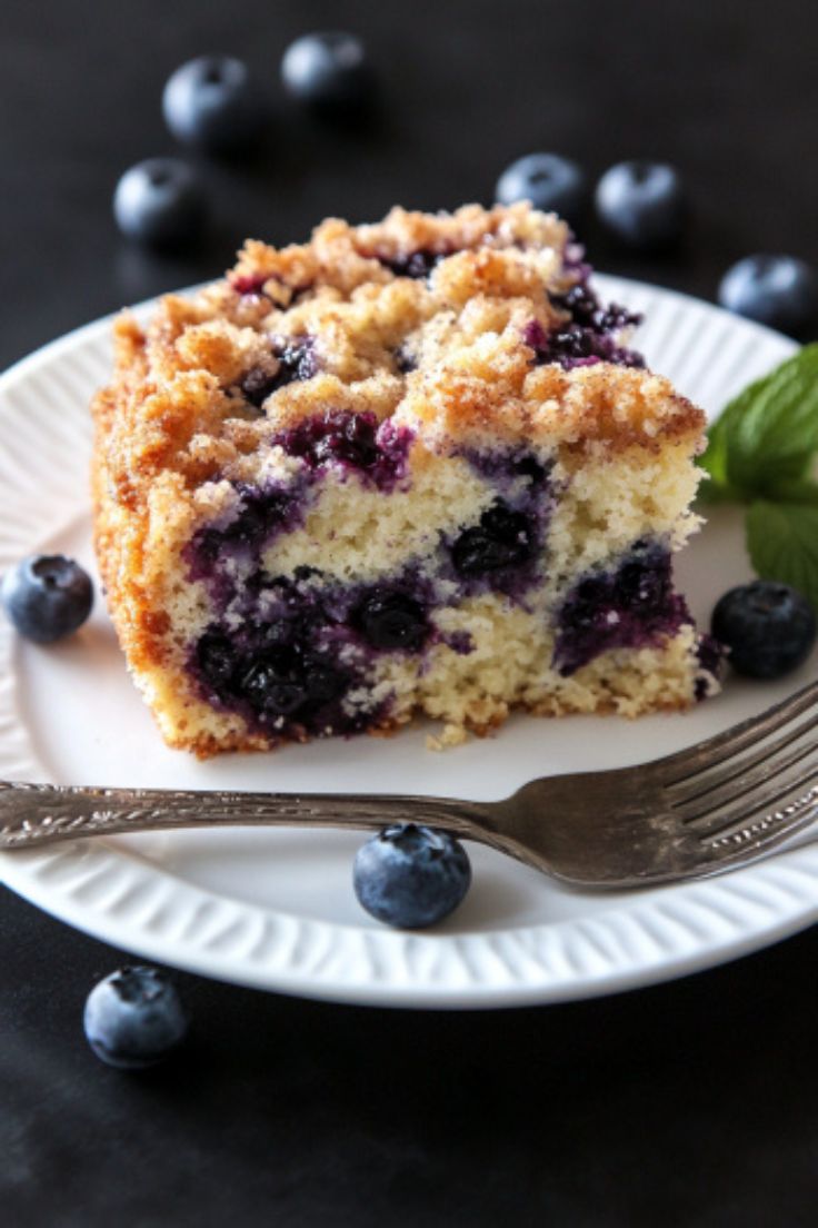Easy Blueberry Buckle Cake