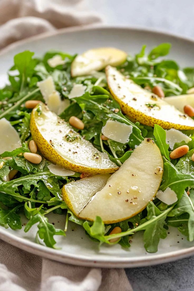 Pear and Arugula Salad with Honey Vinaigrette