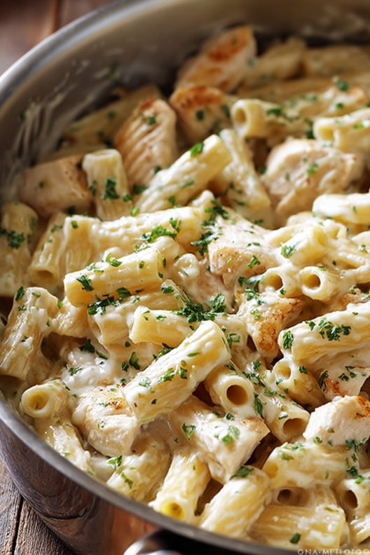 One Pot Chicken Alfredo One Pot Chicken Alfredo