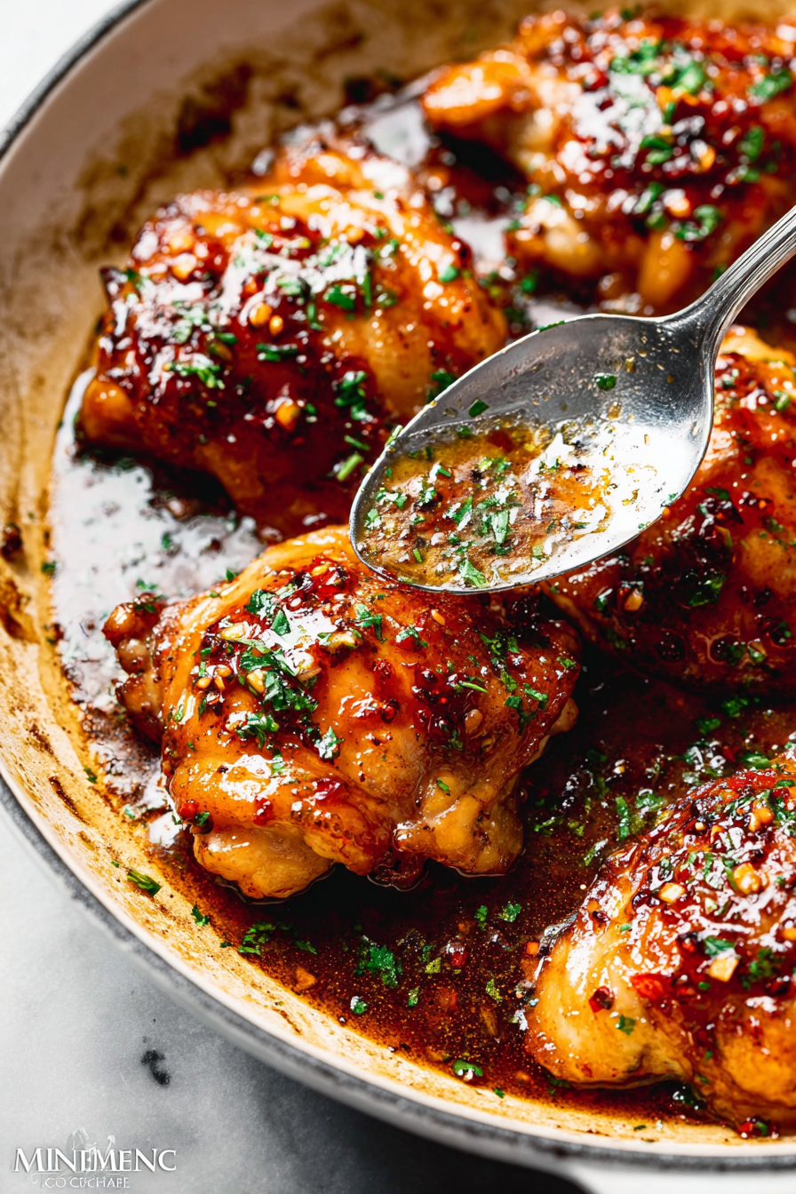 Juicy Baked Honey Garlic Chicken Thighs Recipe 4